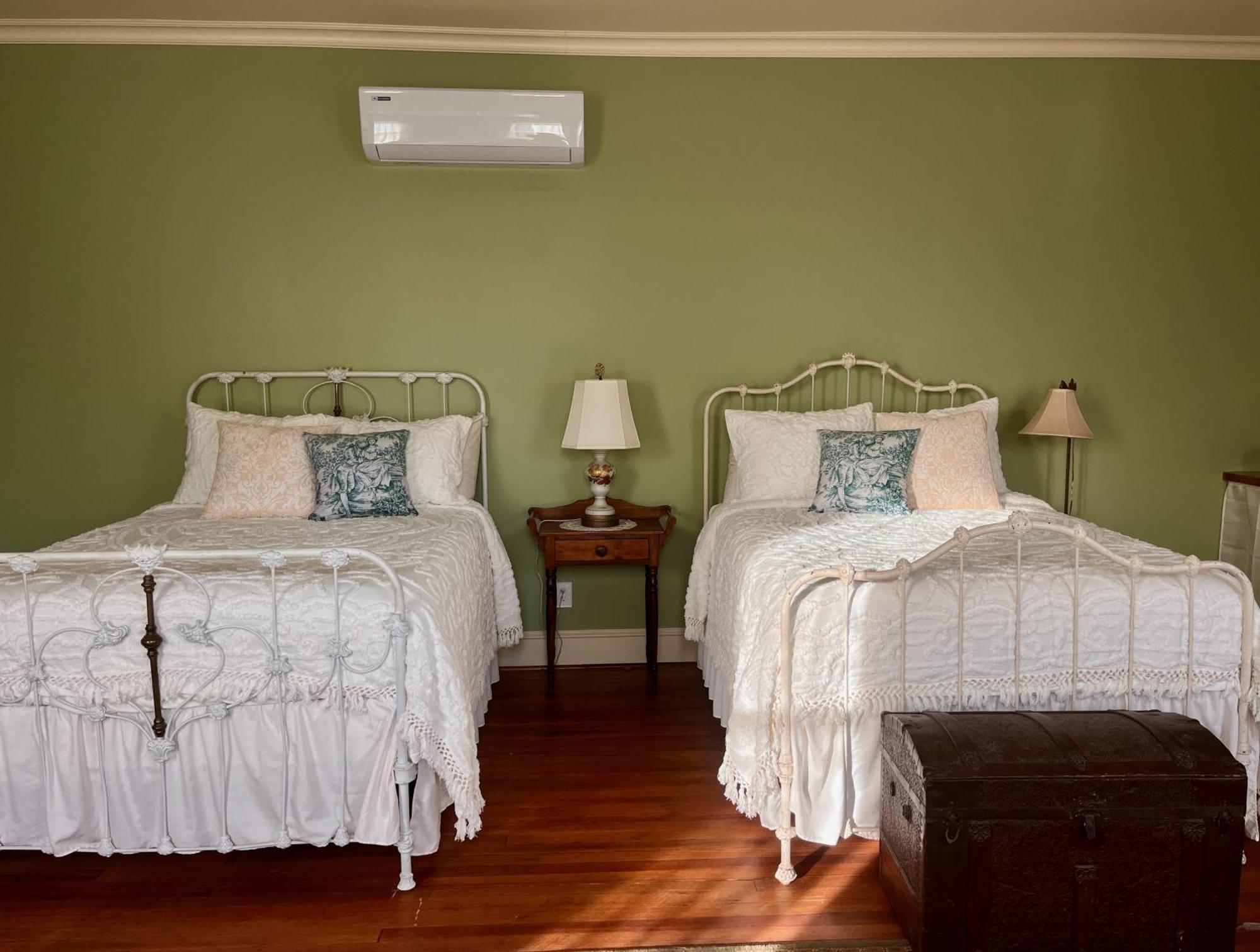 גרינוויל Tanglewood Inn מראה חיצוני תמונה